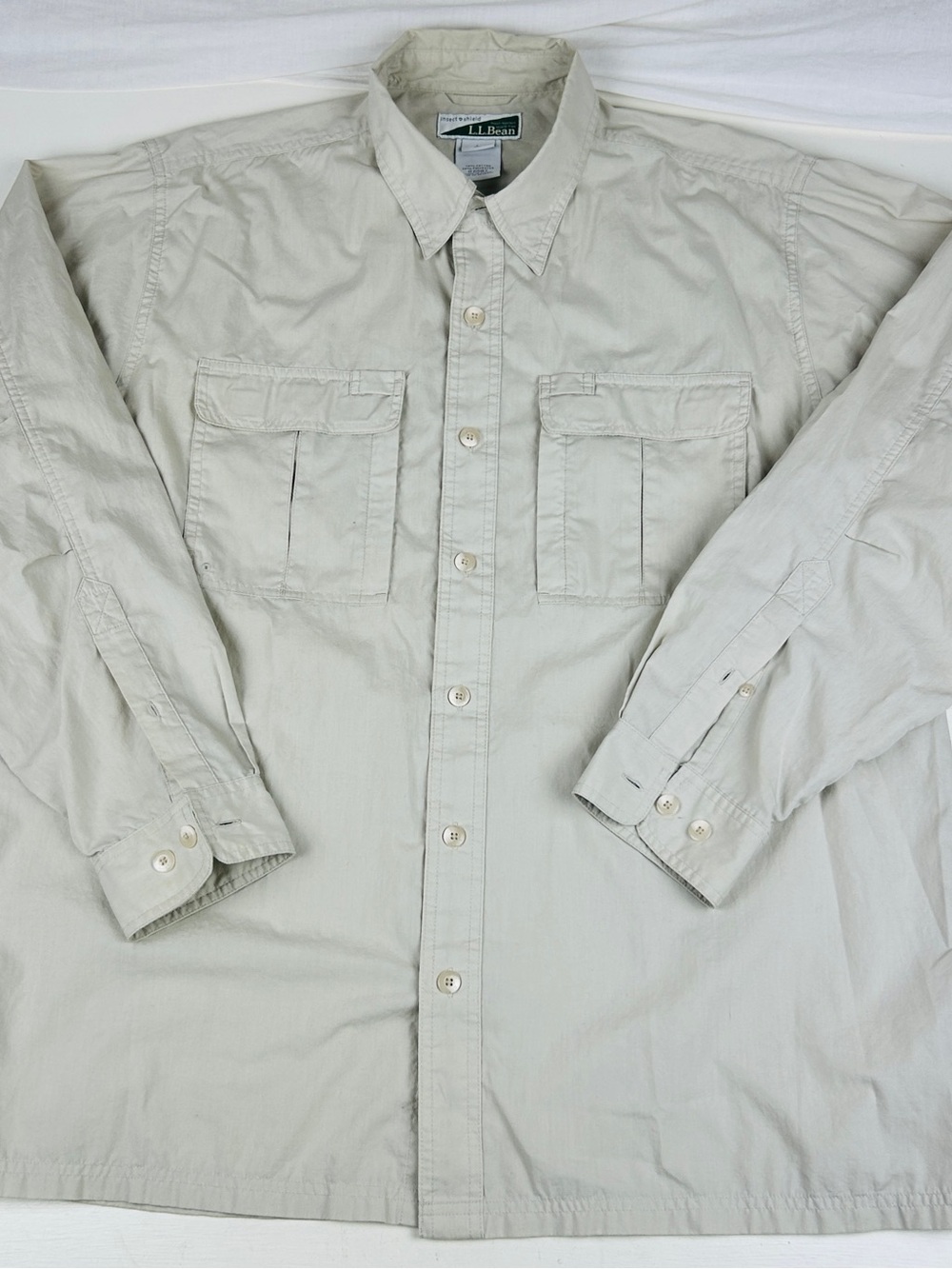 LL Bean Men’s Insect Shield Button Up Beige Long Sleeve Shirt Size Large